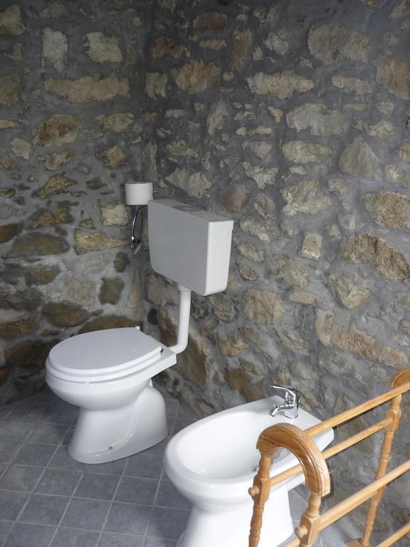 Micro-Cottage In Pietra La Ratatouille Dego Room photo